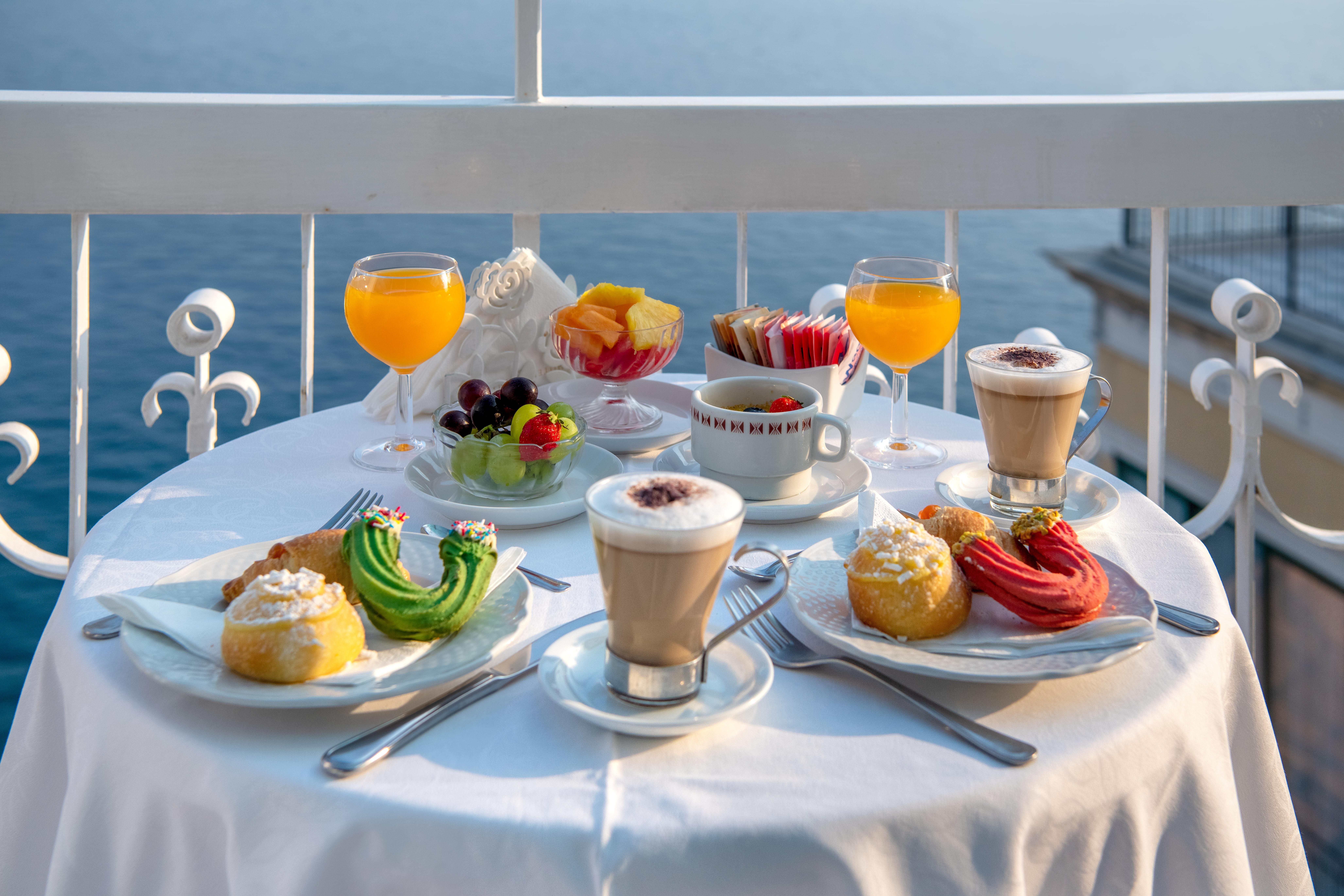 Boutique Hotel Regina Sorrento Exterior photo