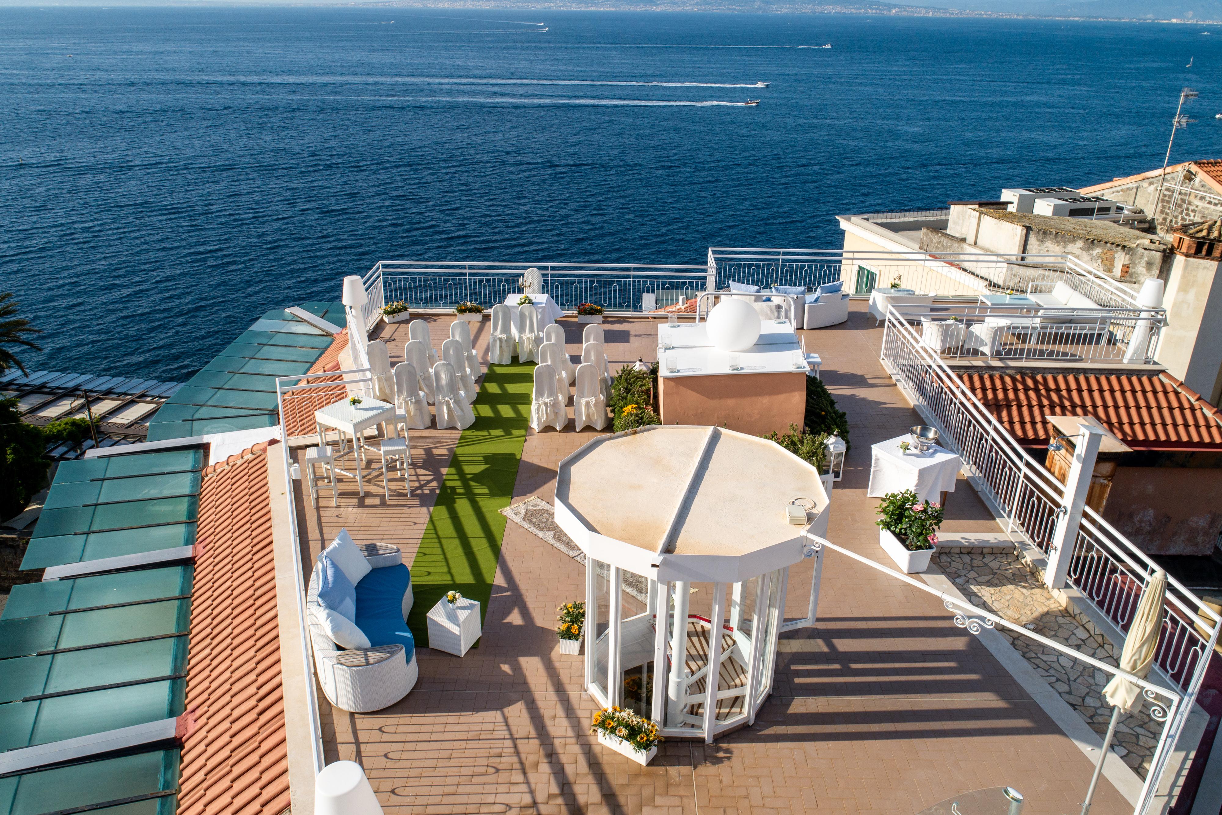 Boutique Hotel Regina Sorrento Exterior photo