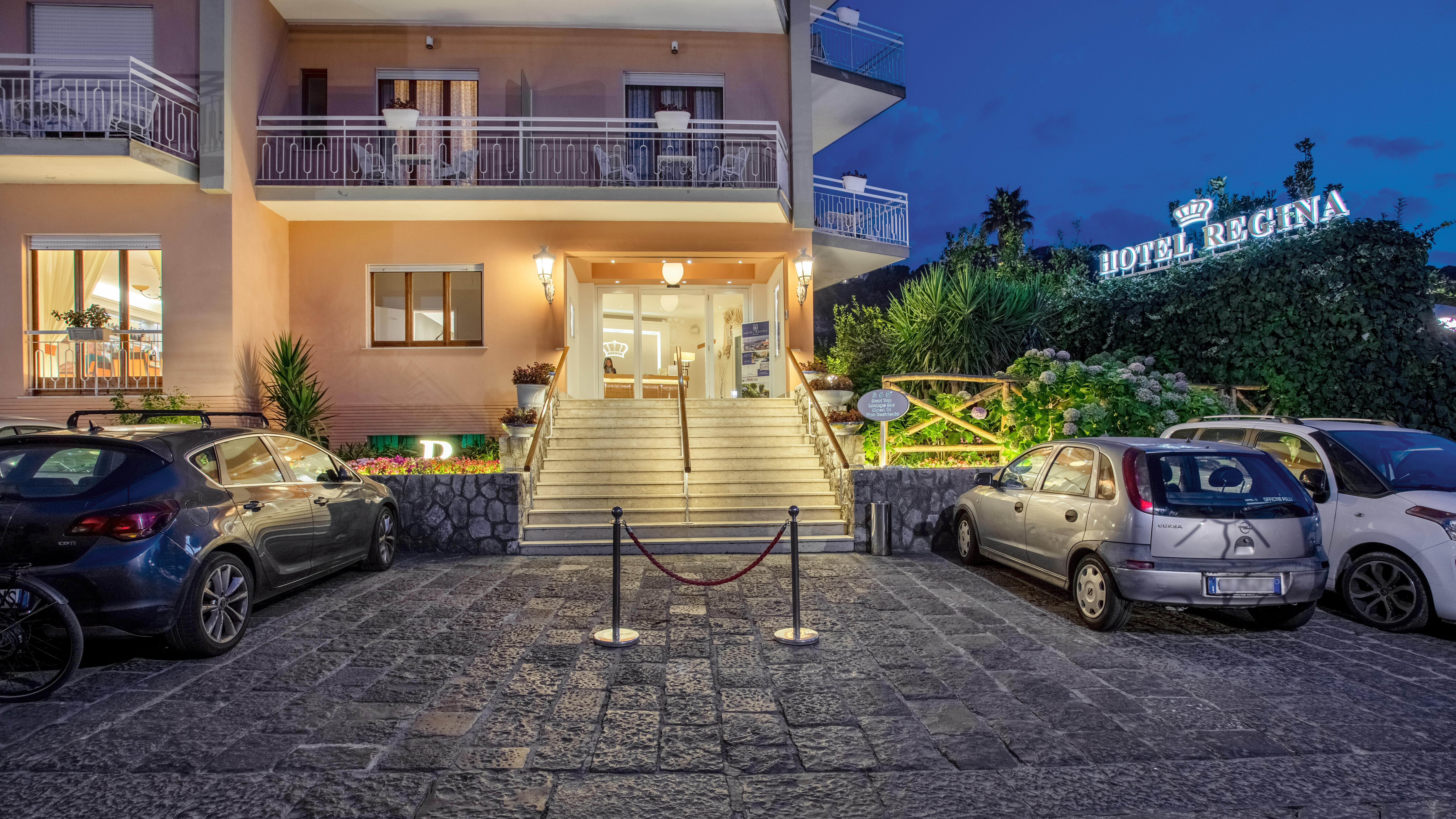 Boutique Hotel Regina Sorrento Exterior photo