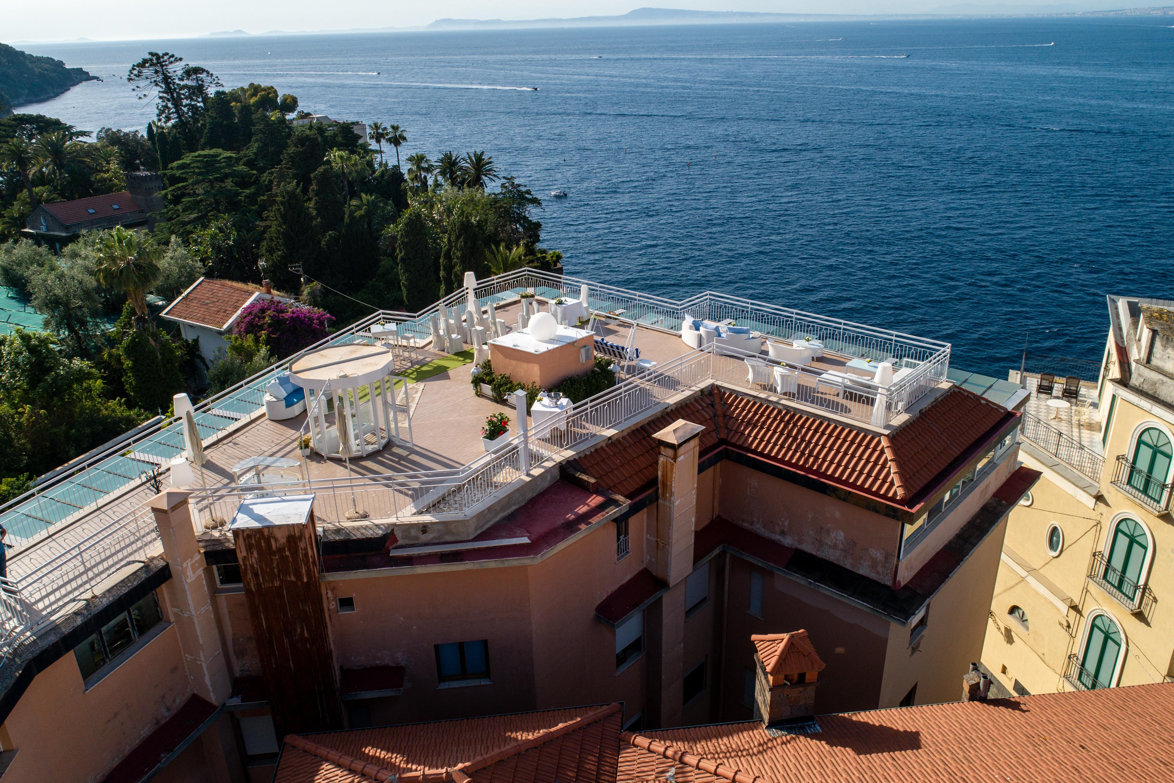Boutique Hotel Regina Sorrento Exterior photo