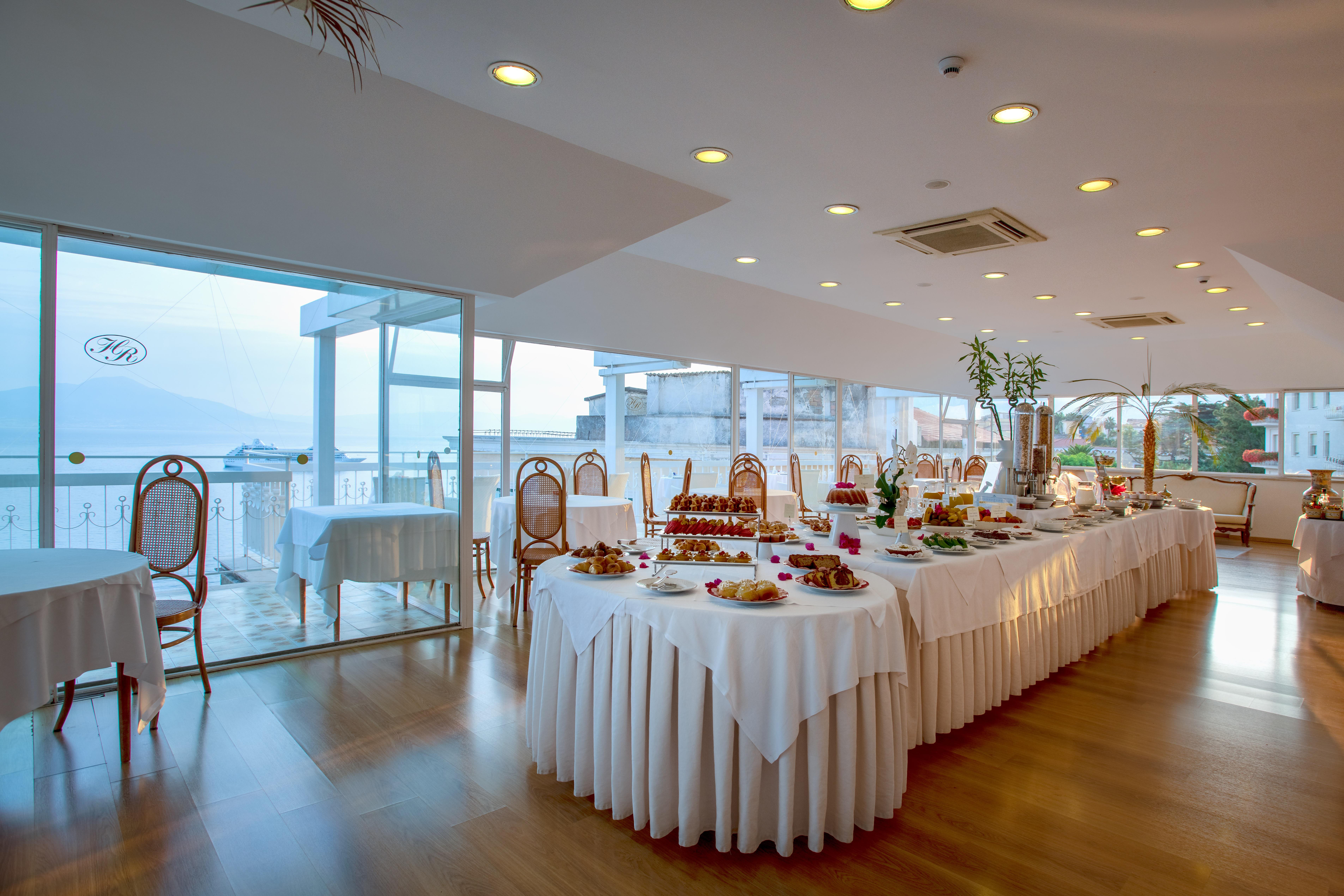 Boutique Hotel Regina Sorrento Exterior photo