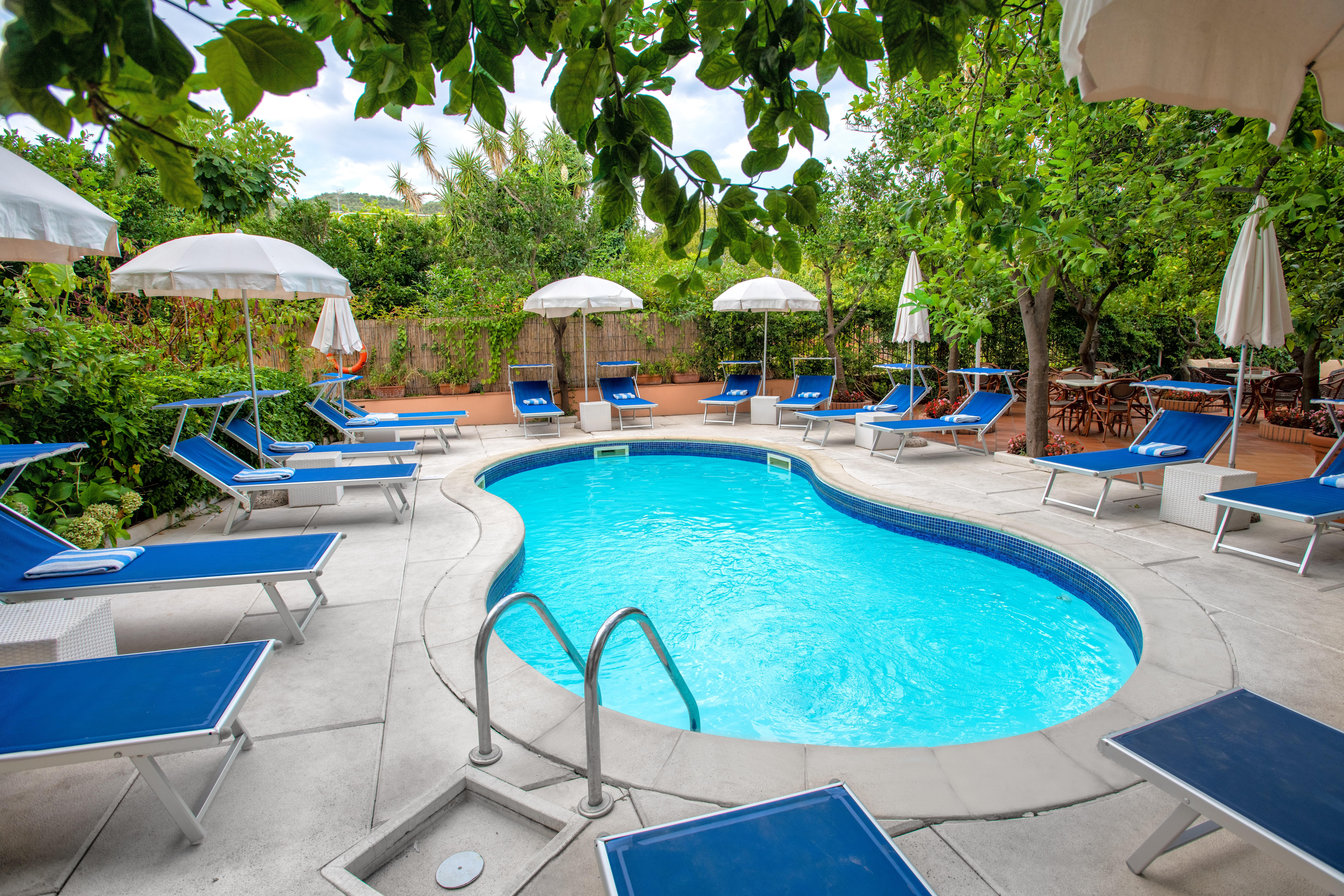 Boutique Hotel Regina Sorrento Exterior photo