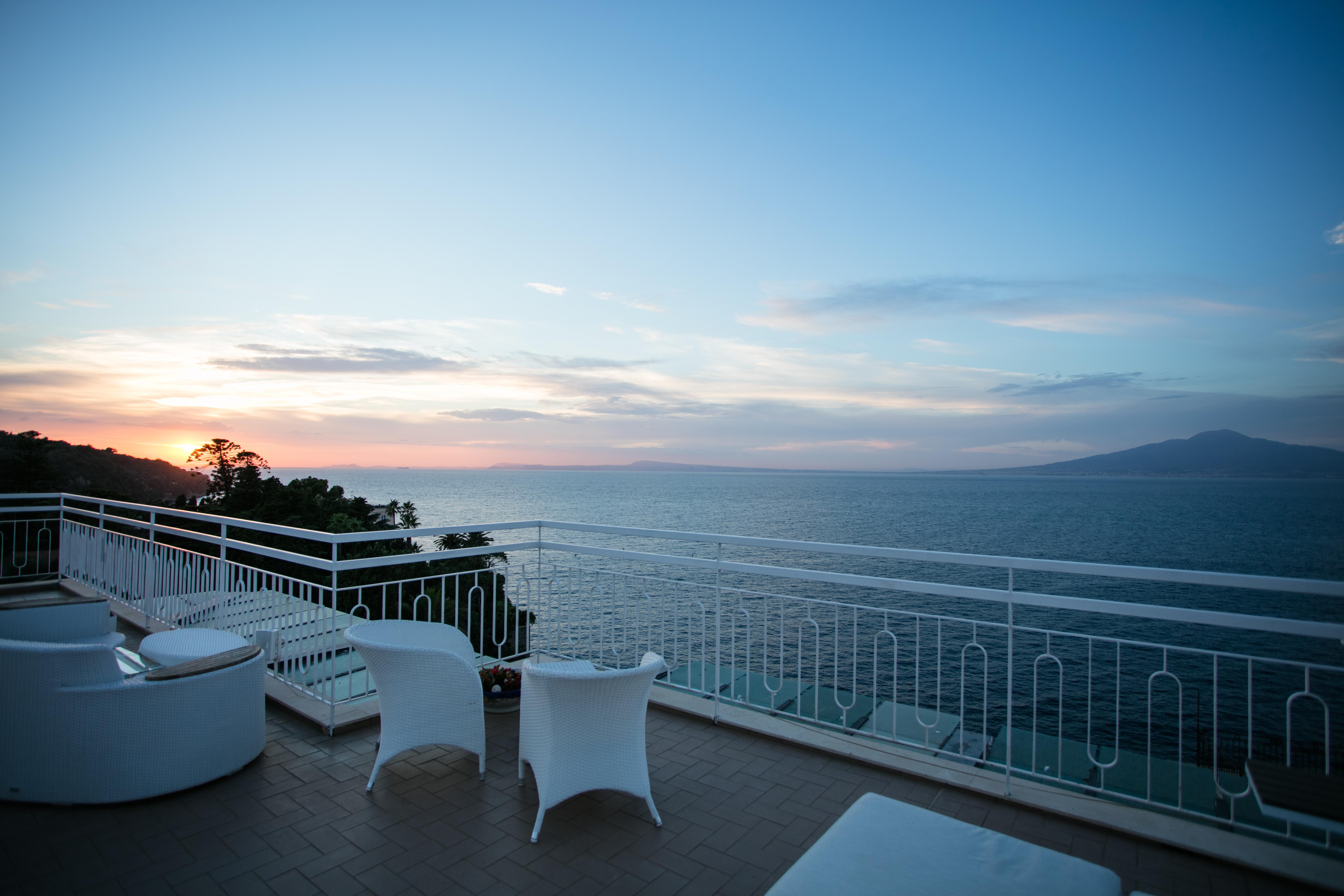 Boutique Hotel Regina Sorrento Exterior photo